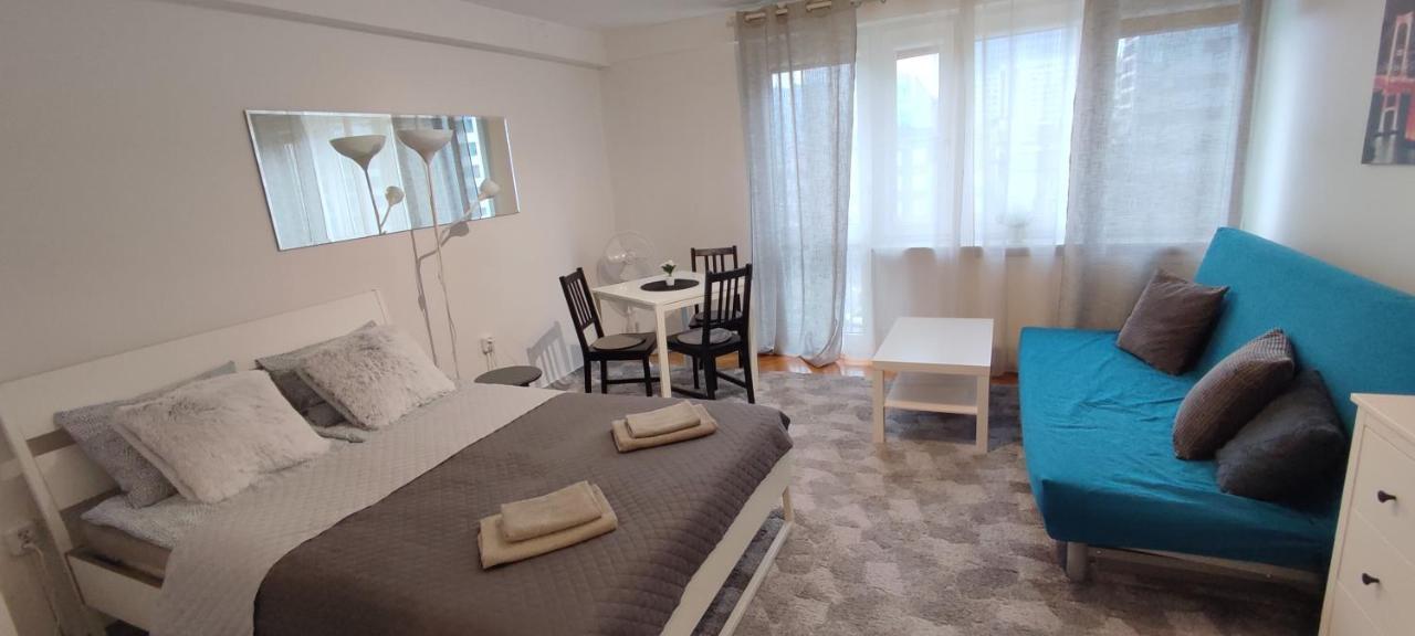 Top Apartamenty Centrum - Metro Rondo Onz Varsóvia Exterior foto