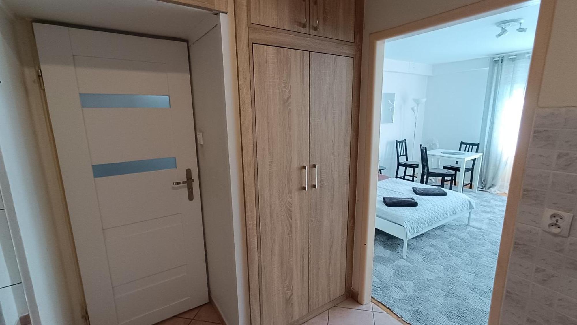 Top Apartamenty Centrum - Metro Rondo Onz Varsóvia Exterior foto